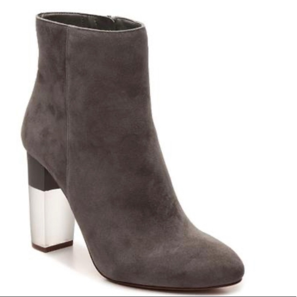 Enzo Angiolini
Gray Size 8 Boots/Booties